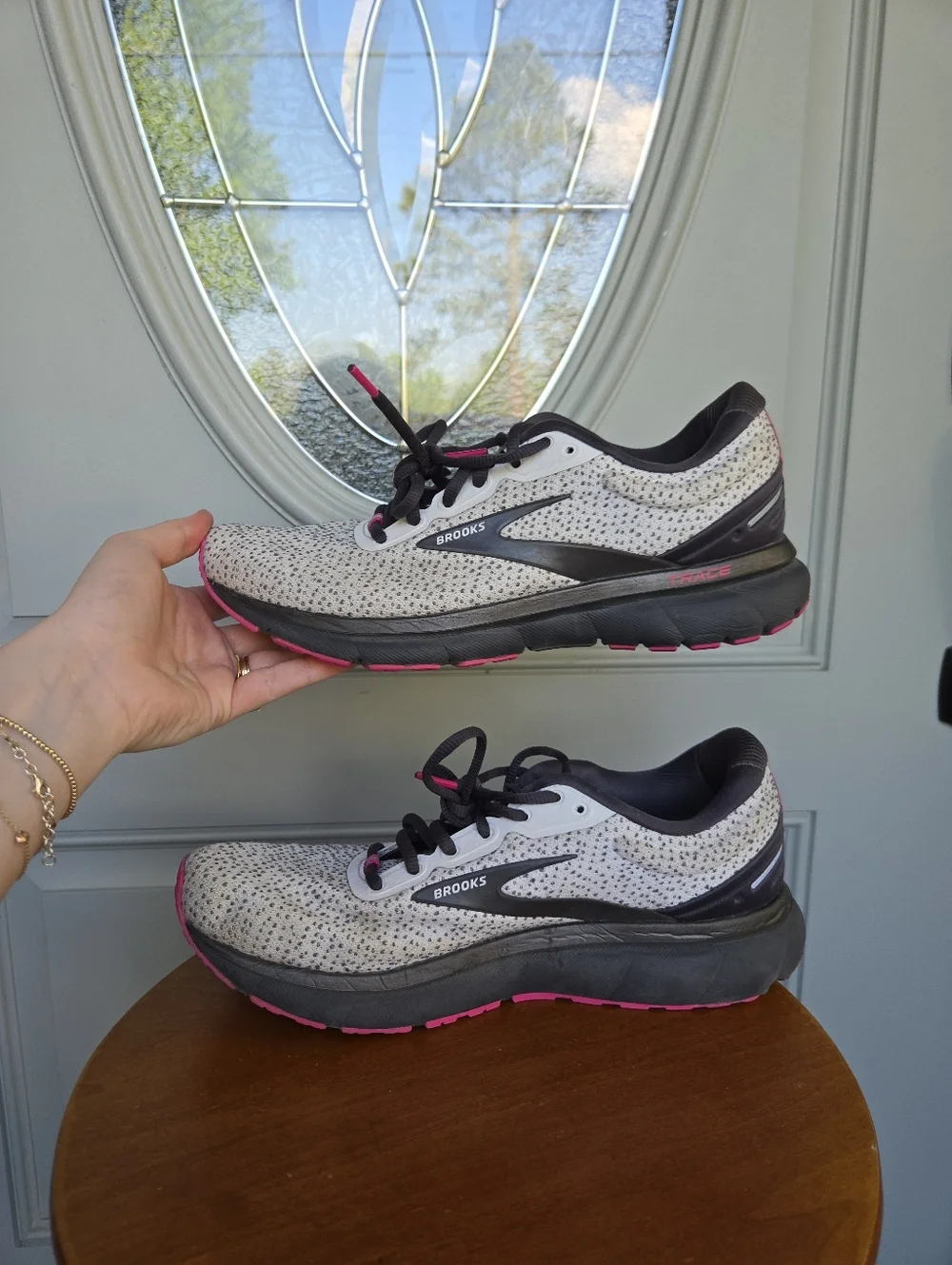 Brooks Trace Sneakers